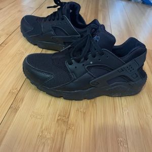 Black 5Y Huarache